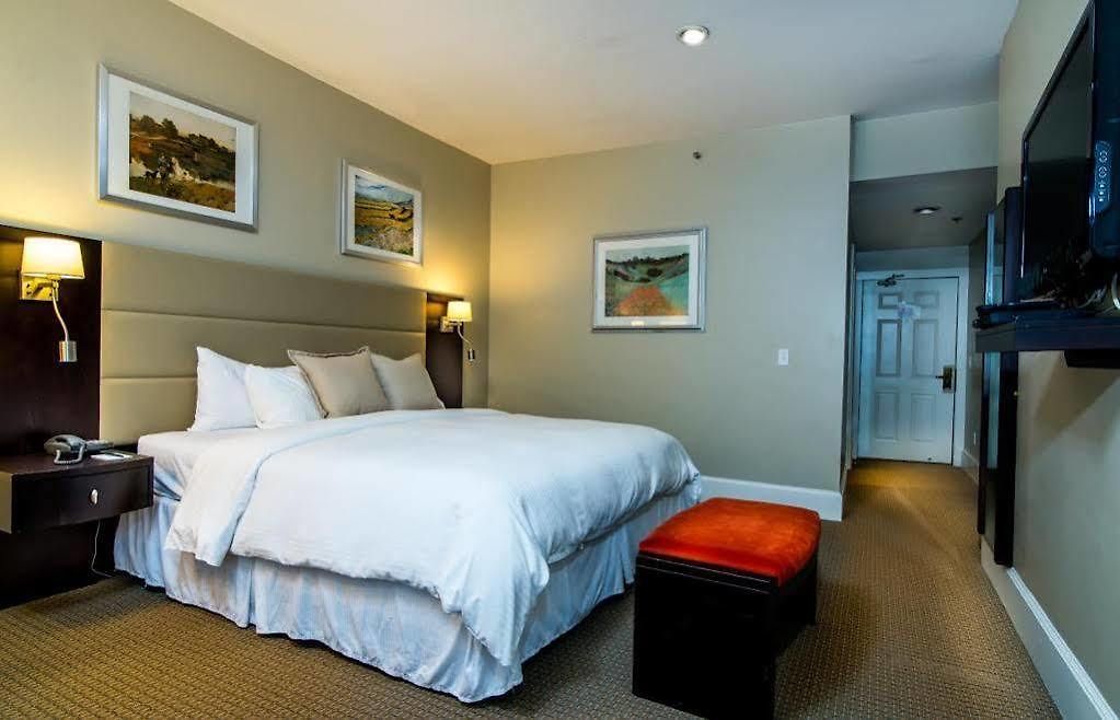 Newbury Hotel