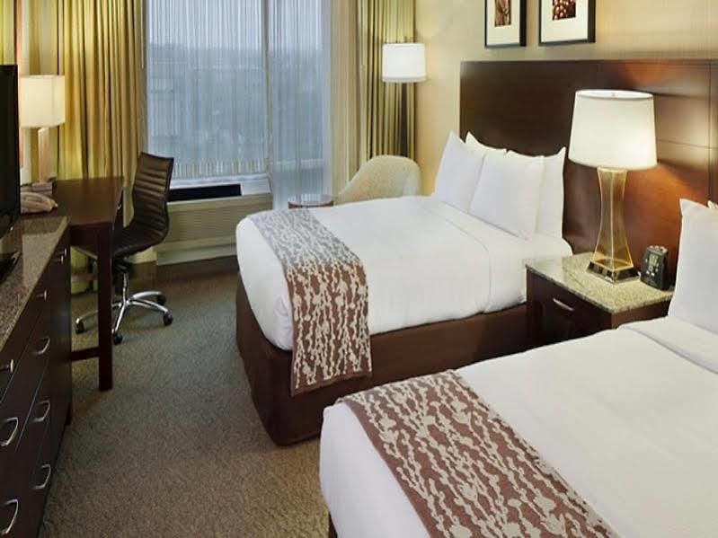 Doubletree By Hilton Bayside