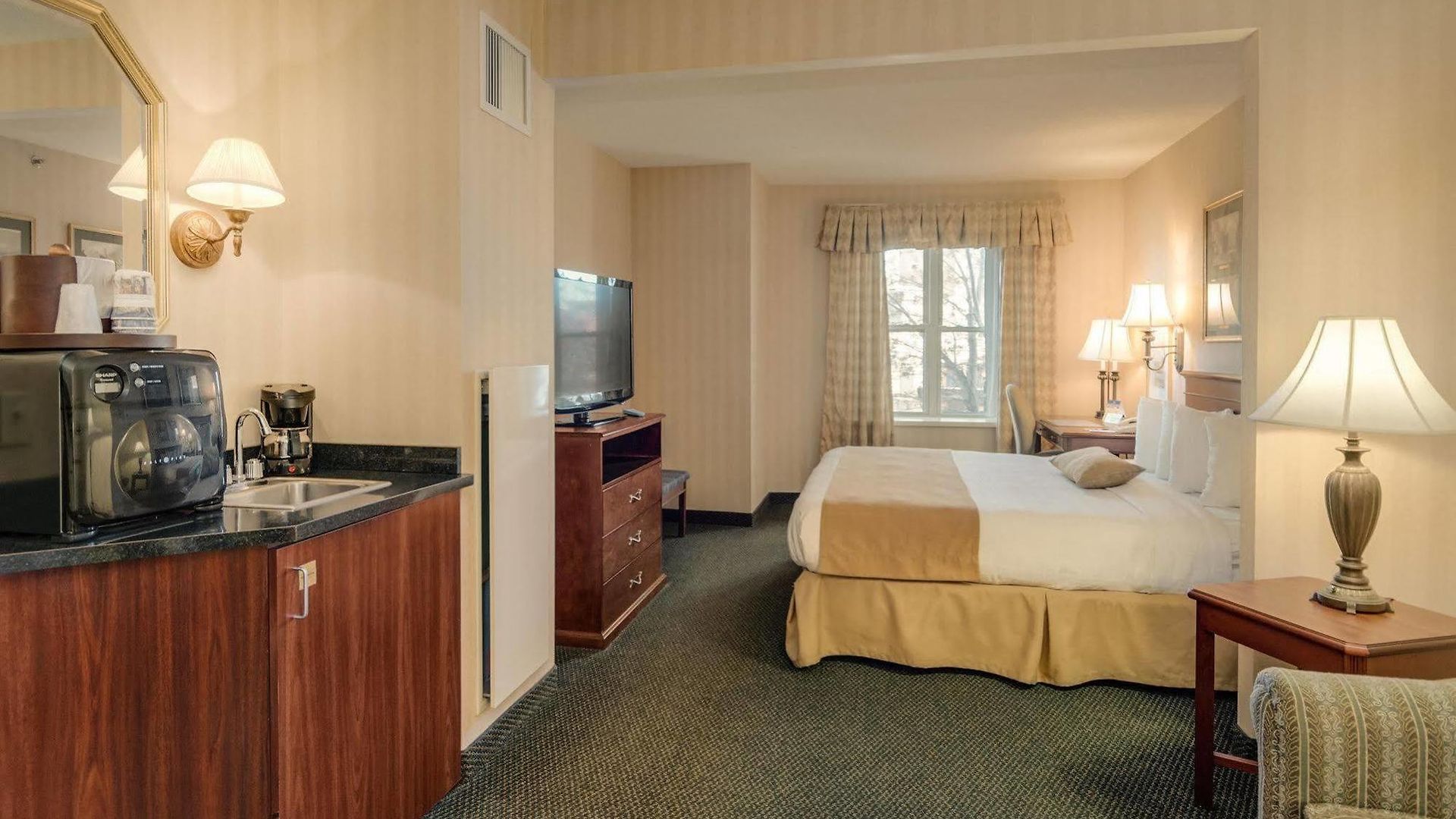 Western Hotel 3*