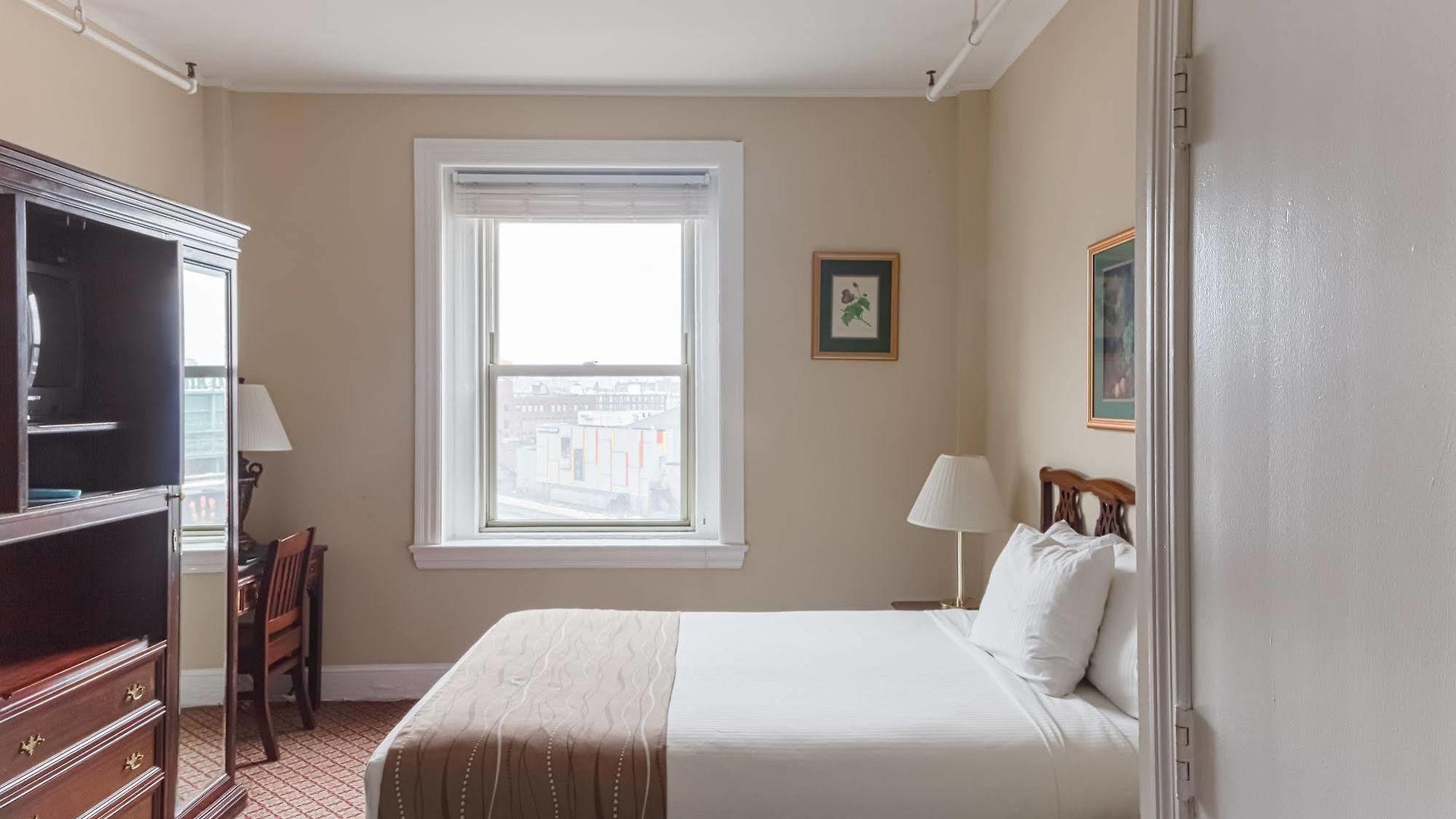 Buckminster 3* Boston