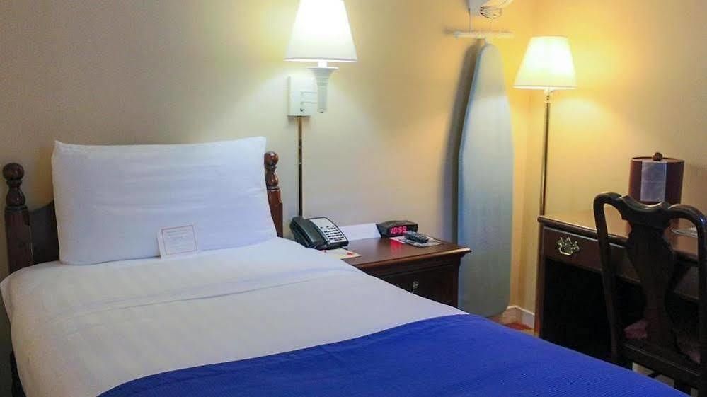 Ivy Common Hotel 2*
