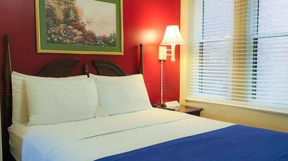 Ivy Common Hotel 2*