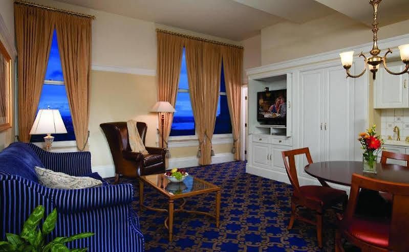 Hotel Marriott Vacation Club At Custom House,   Boston