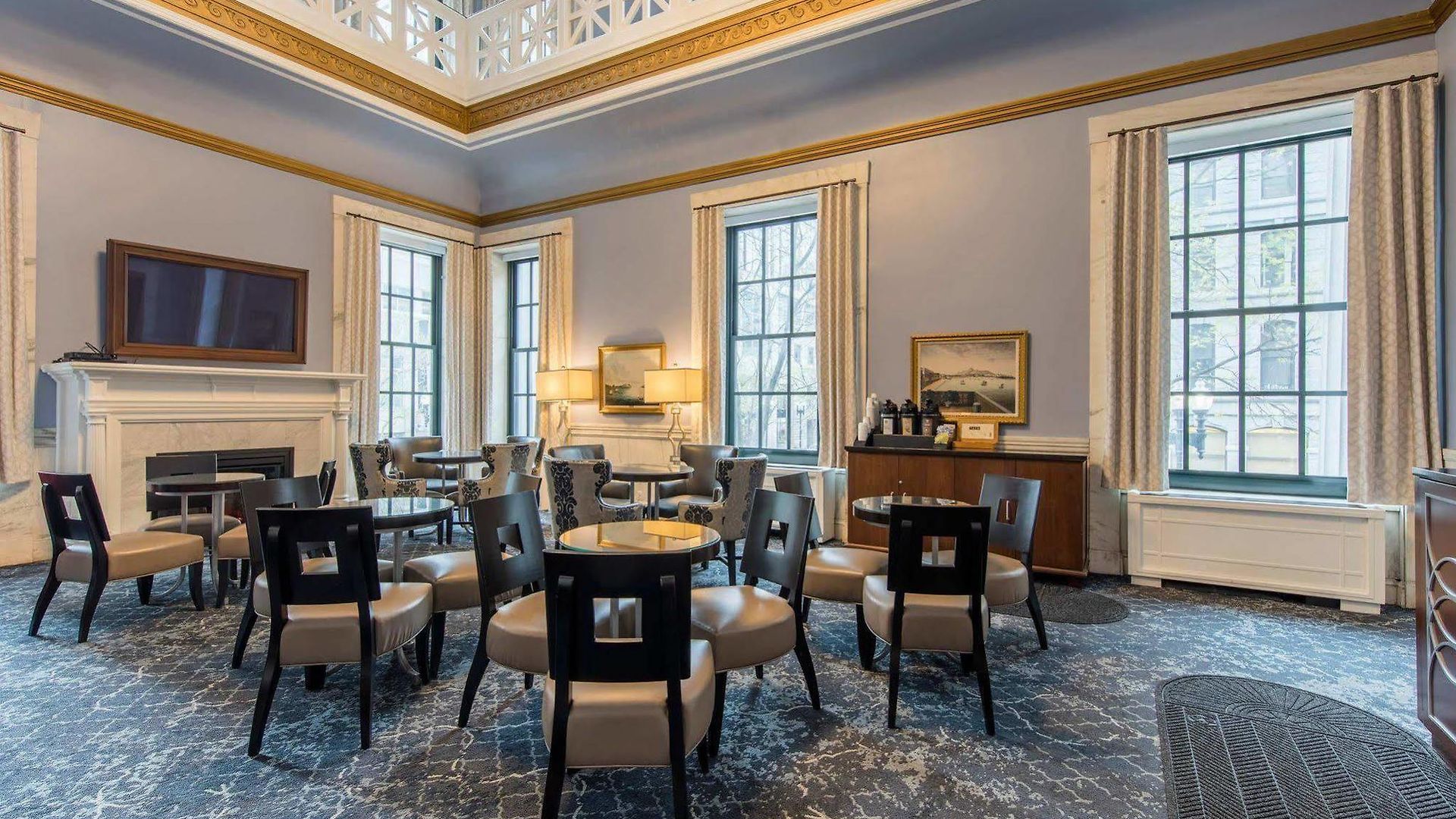 Marriott Vacation Club At Custom House,   3*