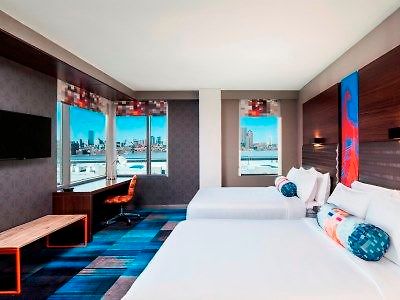 Aloft By Marriott Seaport District Hotel 4*