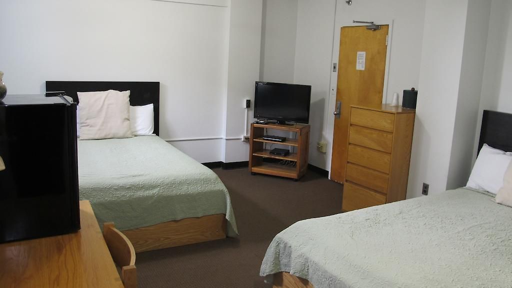 The Revolution Hotel 3*