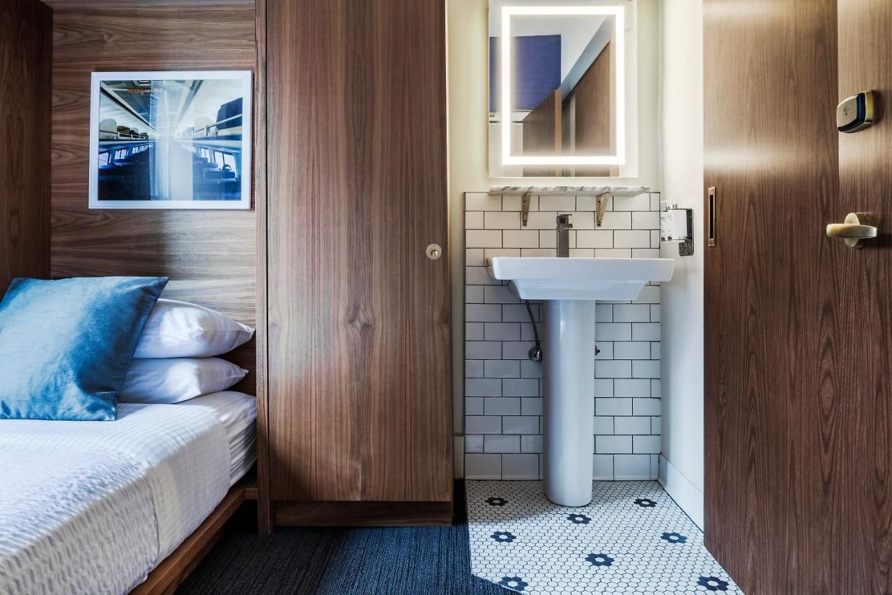 Ivy Common Hotel 2*