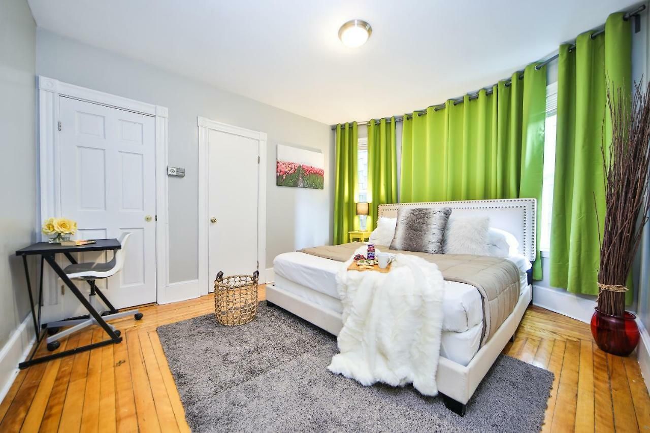 Sweet Retreat W/grill Parking Guest house Boston