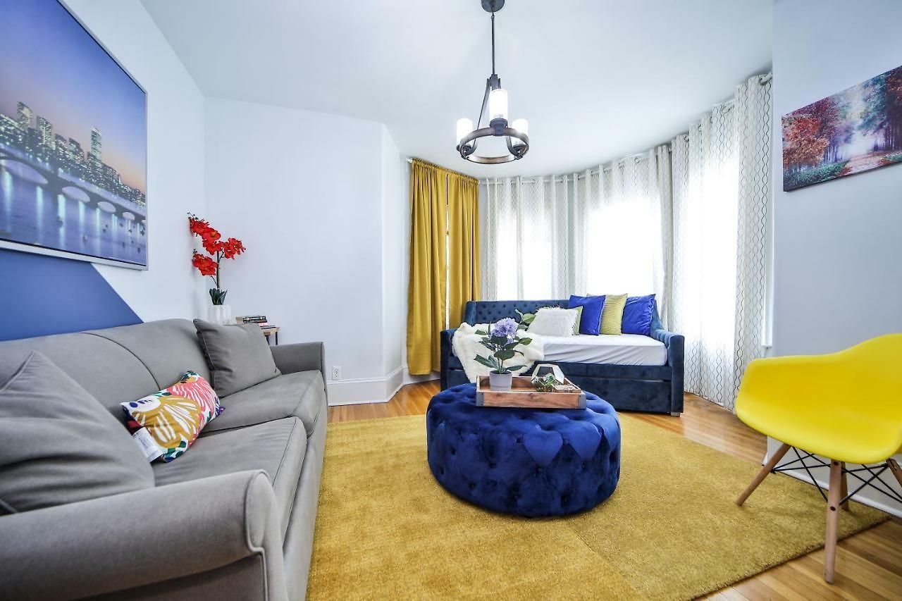 Sweet Retreat W/grill Parking Guest house