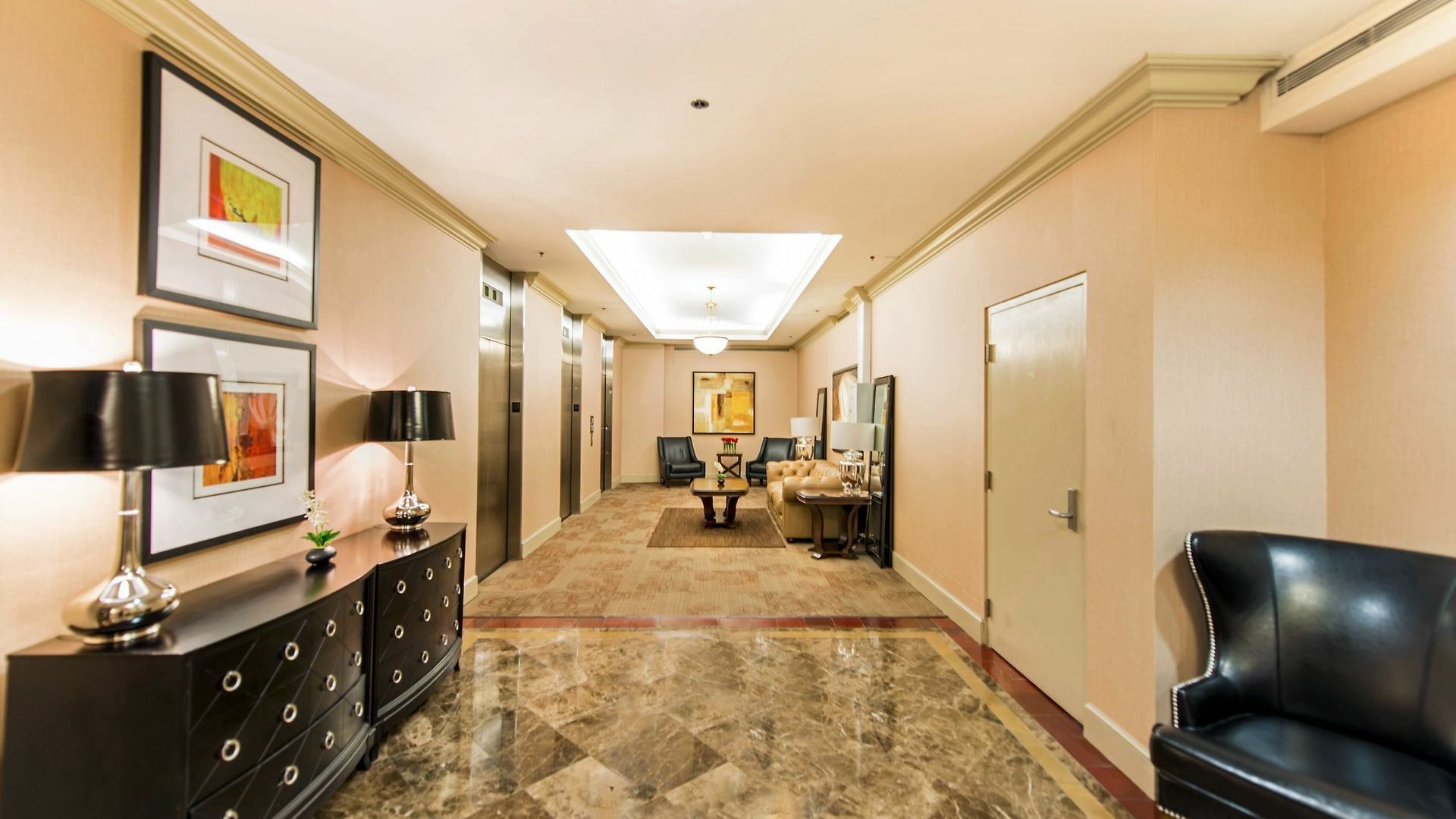 Oakwood At One India Street