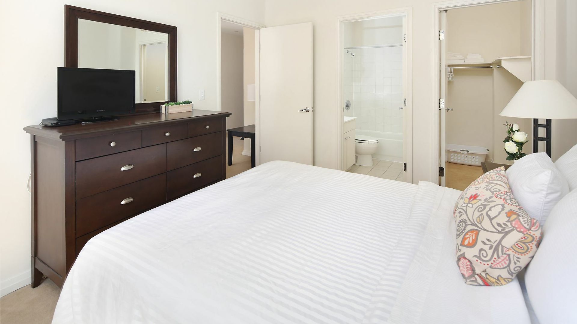 Apartment Oakwood At One India Street Boston