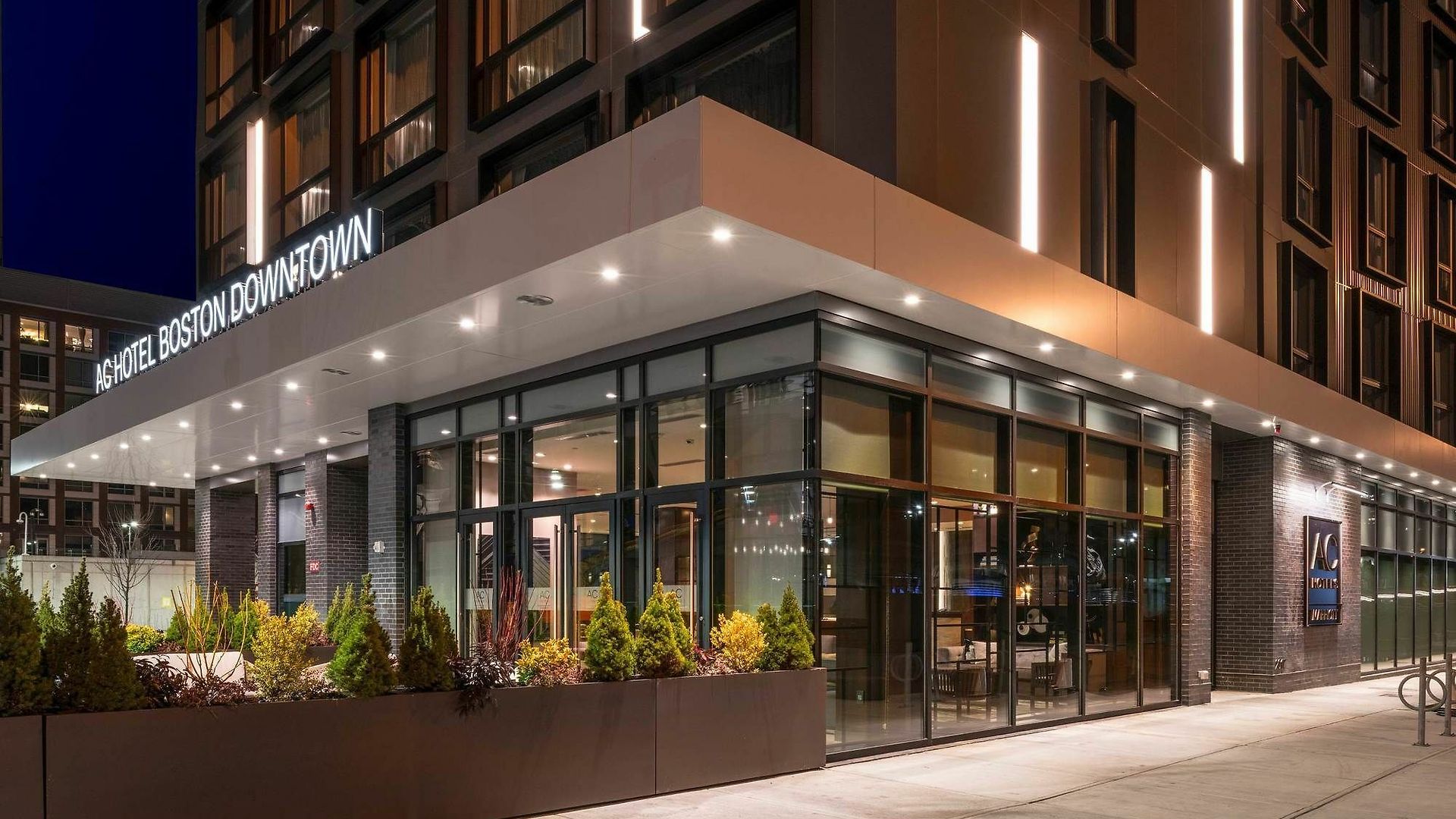 Hotel Ac By Marriott Downtown 4*
