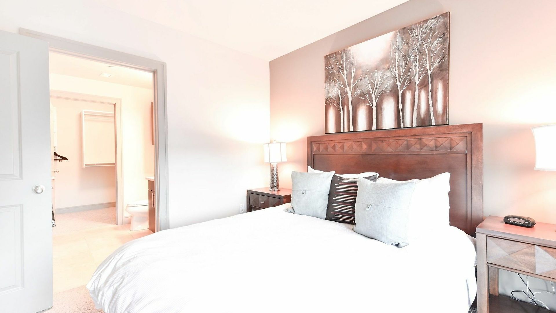 Global Luxury Downtown