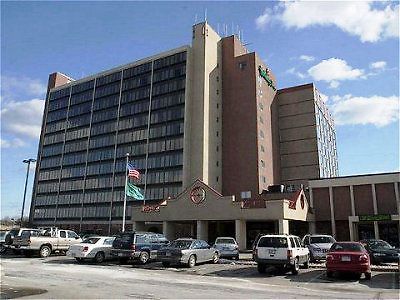 Courtyard By Marriott Logan Airport