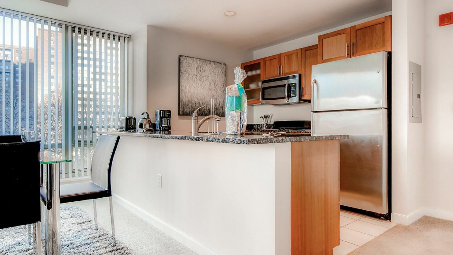 Global Luxury At West End