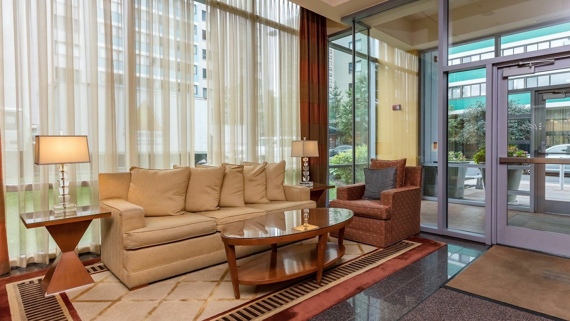 Global Luxury At West End Hotel