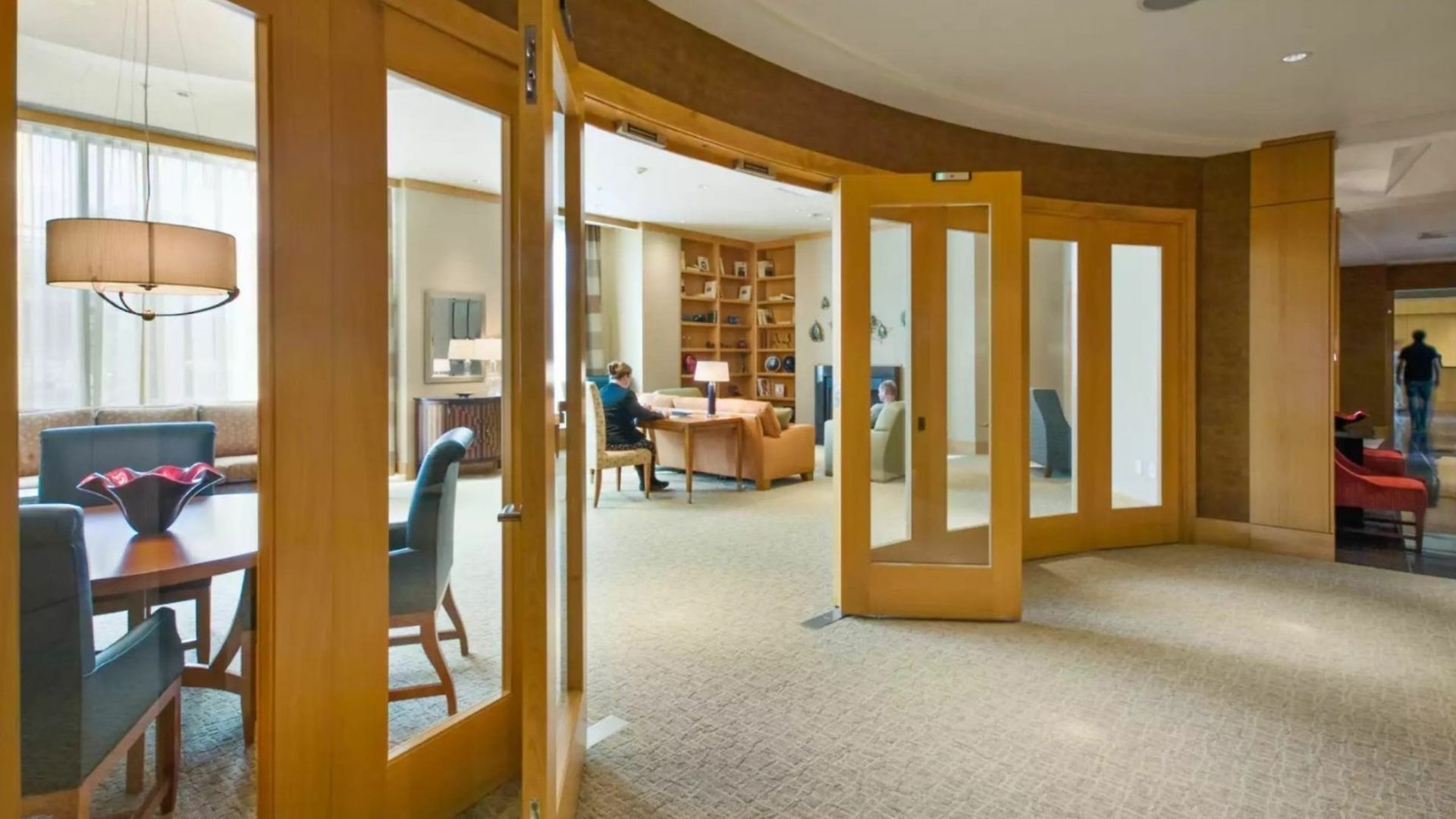 Hotel Global Luxury At West End