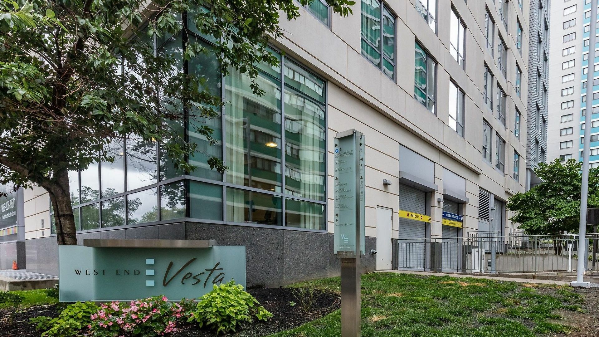 Global Luxury At West End Boston