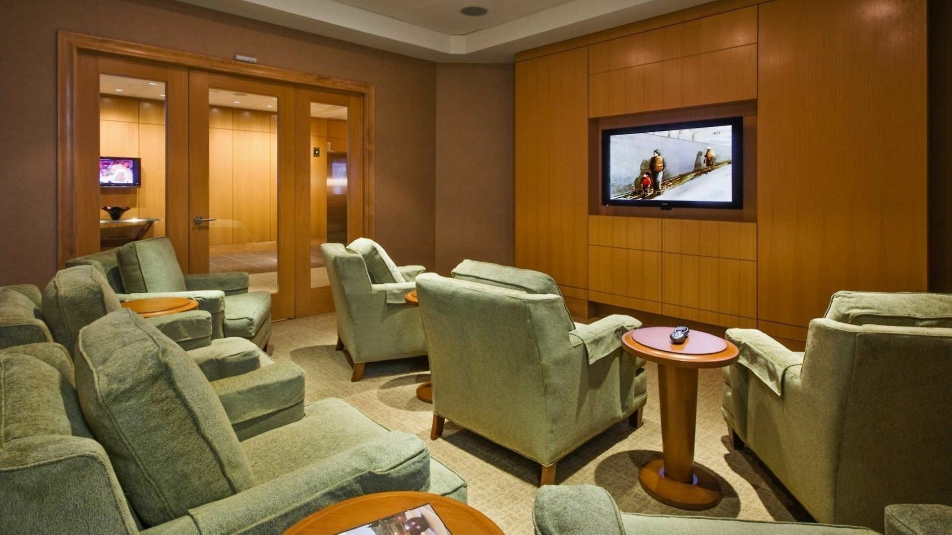 Global Luxury At West End * Boston