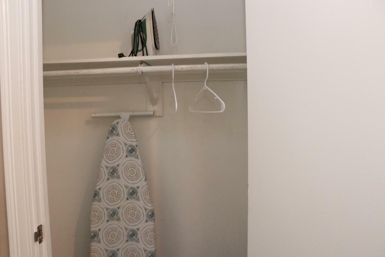 Cozy Downtown Studio, #45 Apartment *