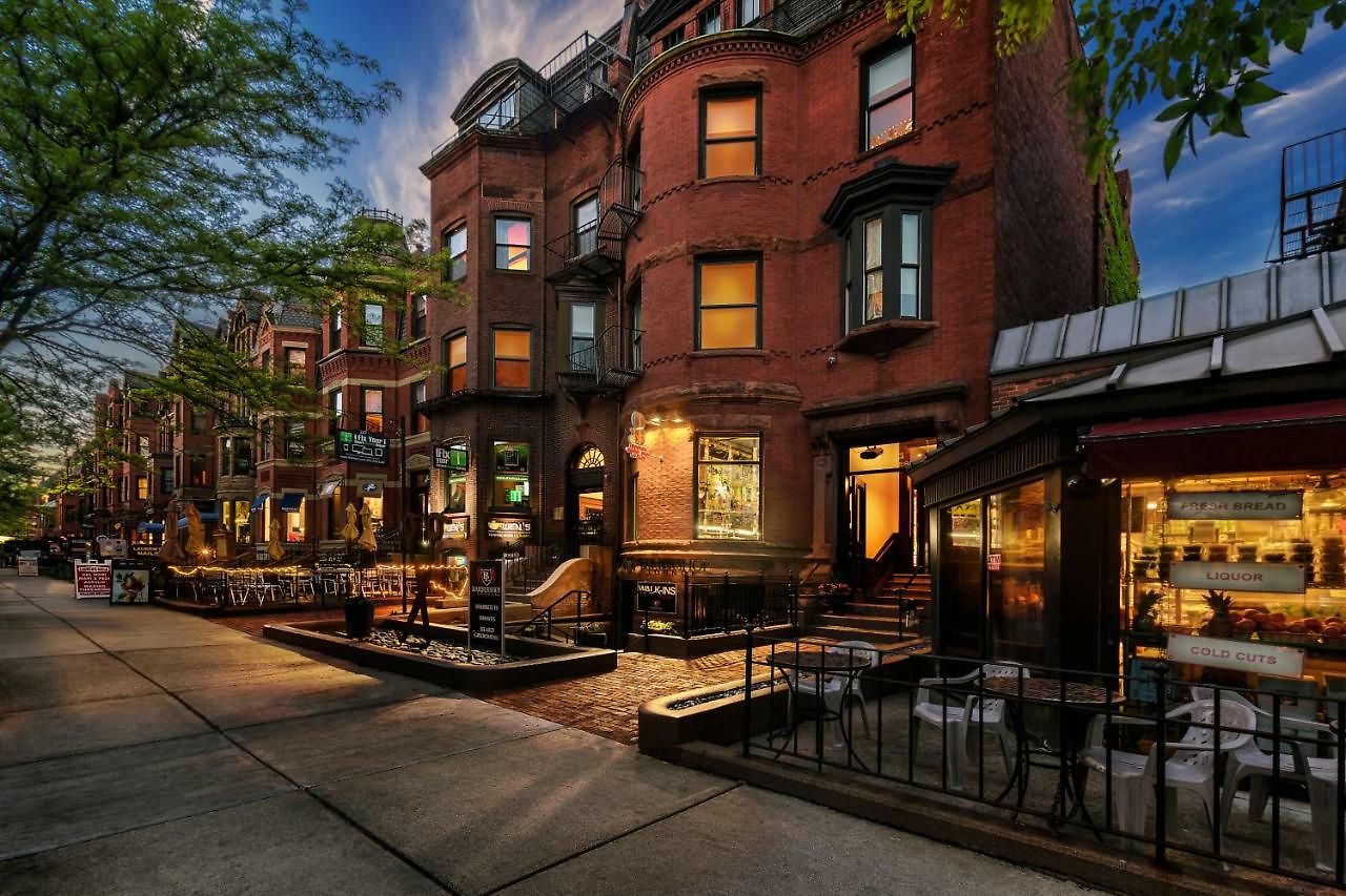 Stylish On Newbury Street, #10 *