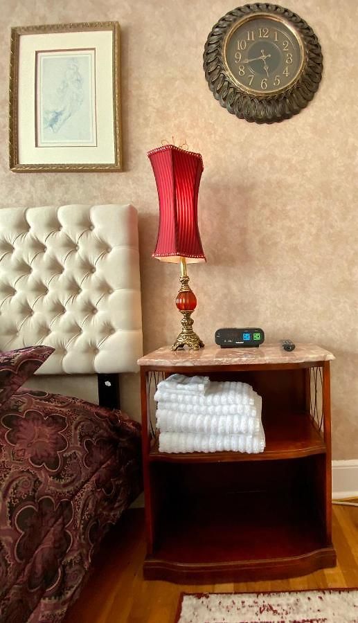 Natalie House Bed & Breakfast