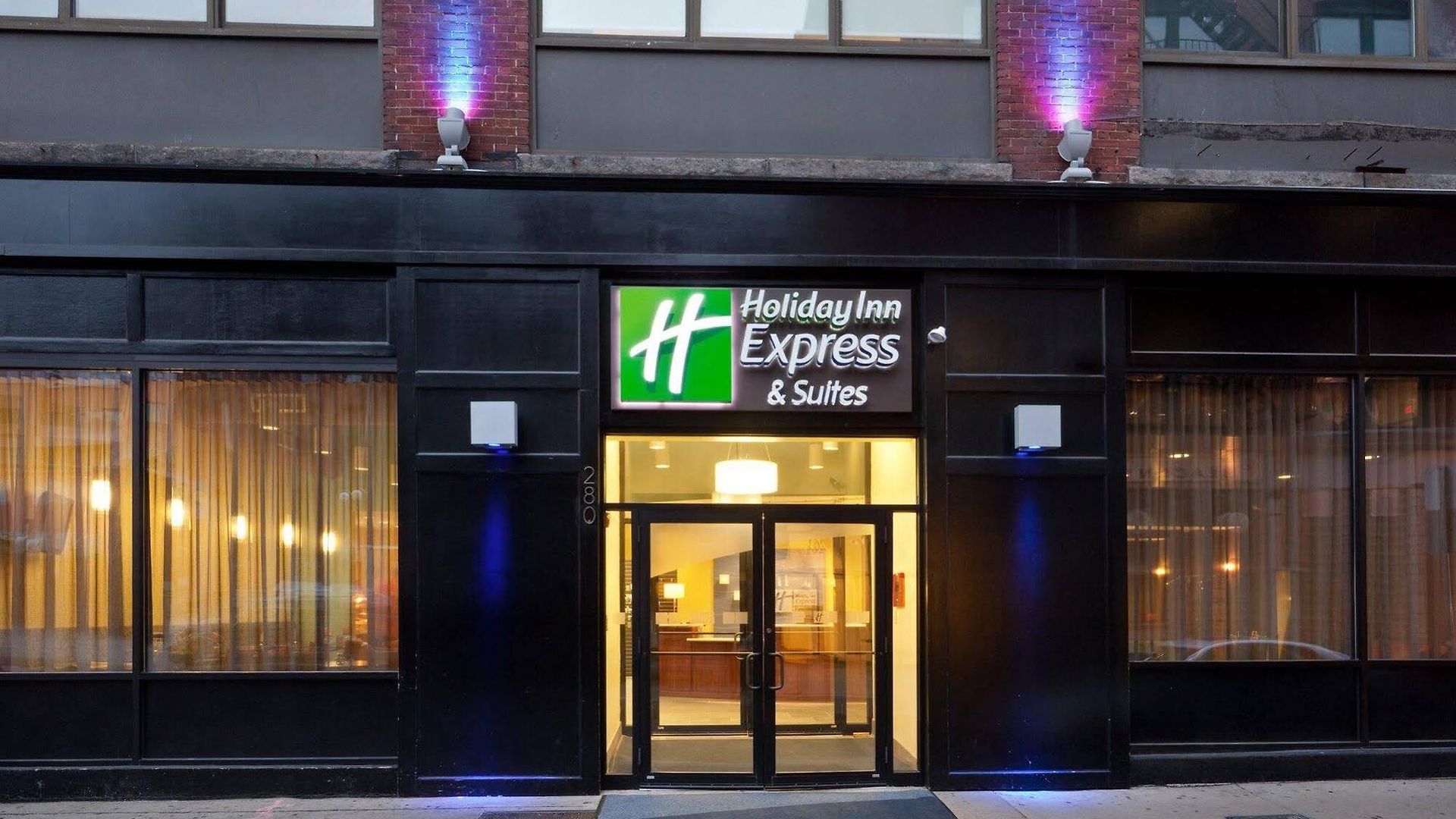 Hotel Indigo Garden By Ihg 4*