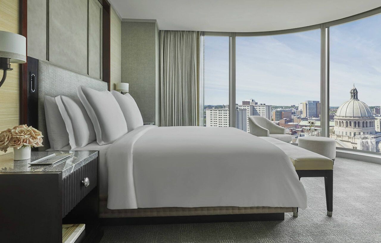 Four Seasons One Dalton Street, 5*