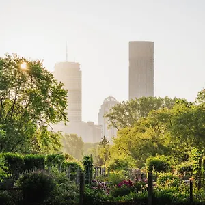 Four Seasons Hotel One Dalton Street, Boston