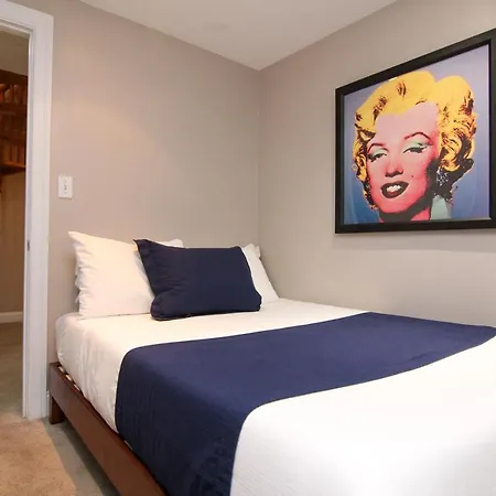 Stylish 2 Bedroom In South End Apartment *