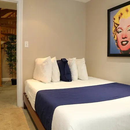 Stylish 2 Bedroom In South End Apartment Boston