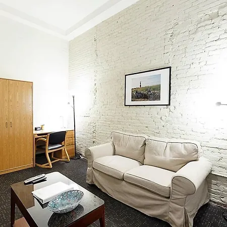 Studio Ready 4 Students & Traveling Professionals! 310