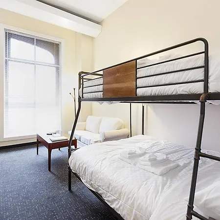 Studio Ready 4 Students & Traveling Professionals! 310