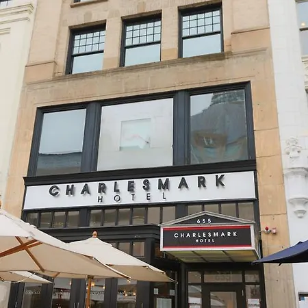 Charlesmark 3*