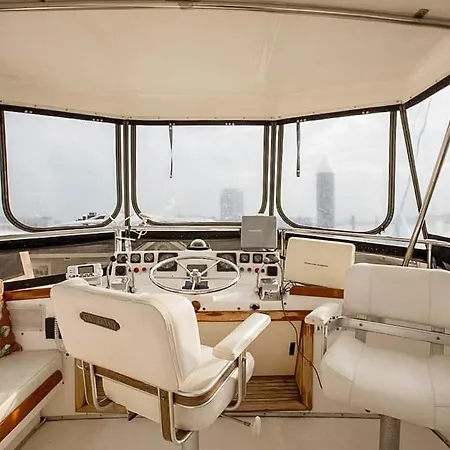 2br Spacious & Comfy 43' Yacht - Heat & Ac - On The Freedom Trail - Nights Sleep Botel Boston