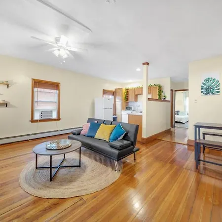 Comfy 1br 1bh Near Med Apartment