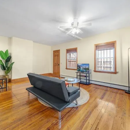Comfy 1br 1bh Near Med