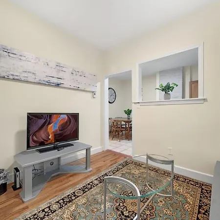 Apartment Newly Renovated 2br1ba At The Boston