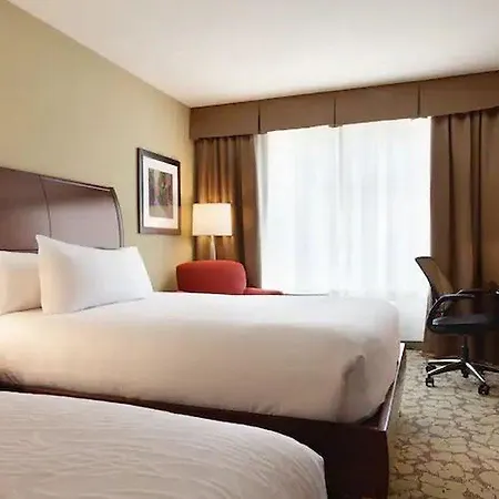 Hilton Garden Logan Airport 3*