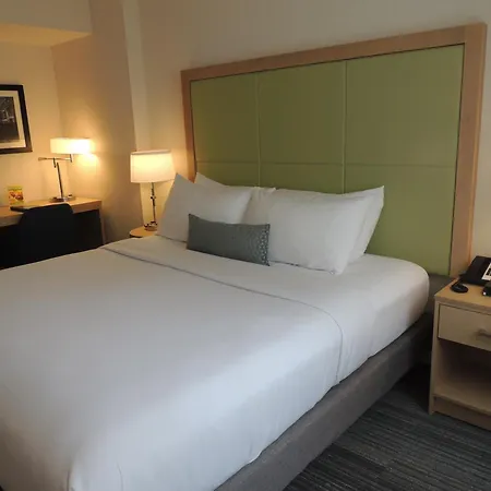 The At Longwood Medical Hotel 3*