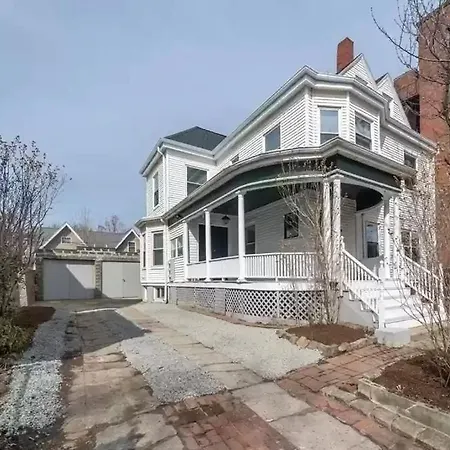Monadnock Homestay *