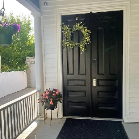 Monadnock Homestay *