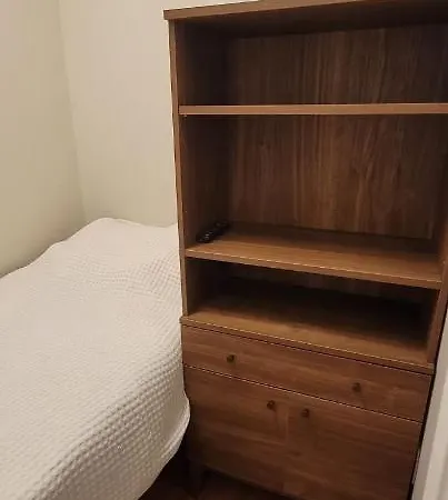 Guest house Private Bedroom Near Boston