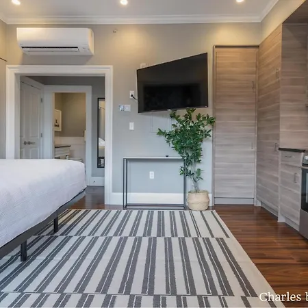J Miller Flats By Thatch Aparthotel 4*