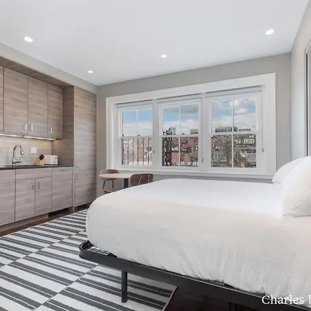 J Miller Flats By Thatch 4* Boston