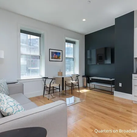 Apartment West Broadway Quarters By Thatch