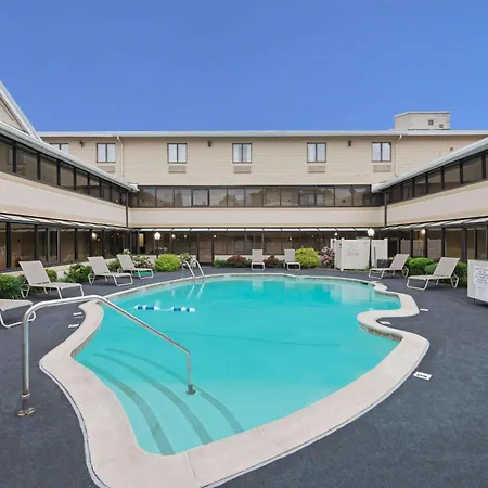 Ramada By Wyndham