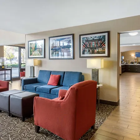 Comfort Hotel 2*