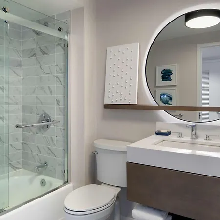 Hyatt Regency Harbor Hotel