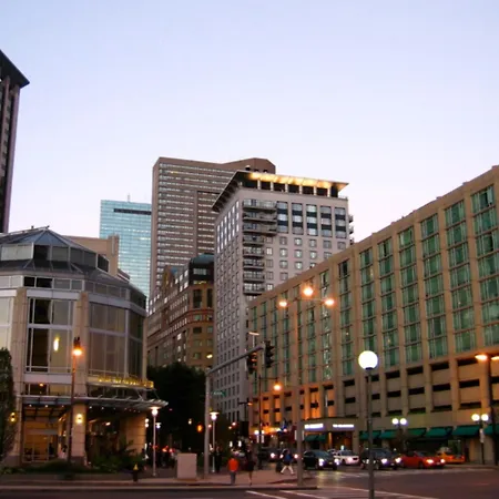 The Colonnade Hotel